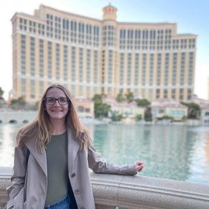 Meet your Posher, Taylor